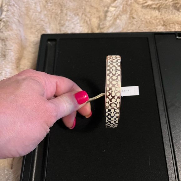 Coach Signature Bangle Rose Gold/Chalk - Picture 4 of 6
